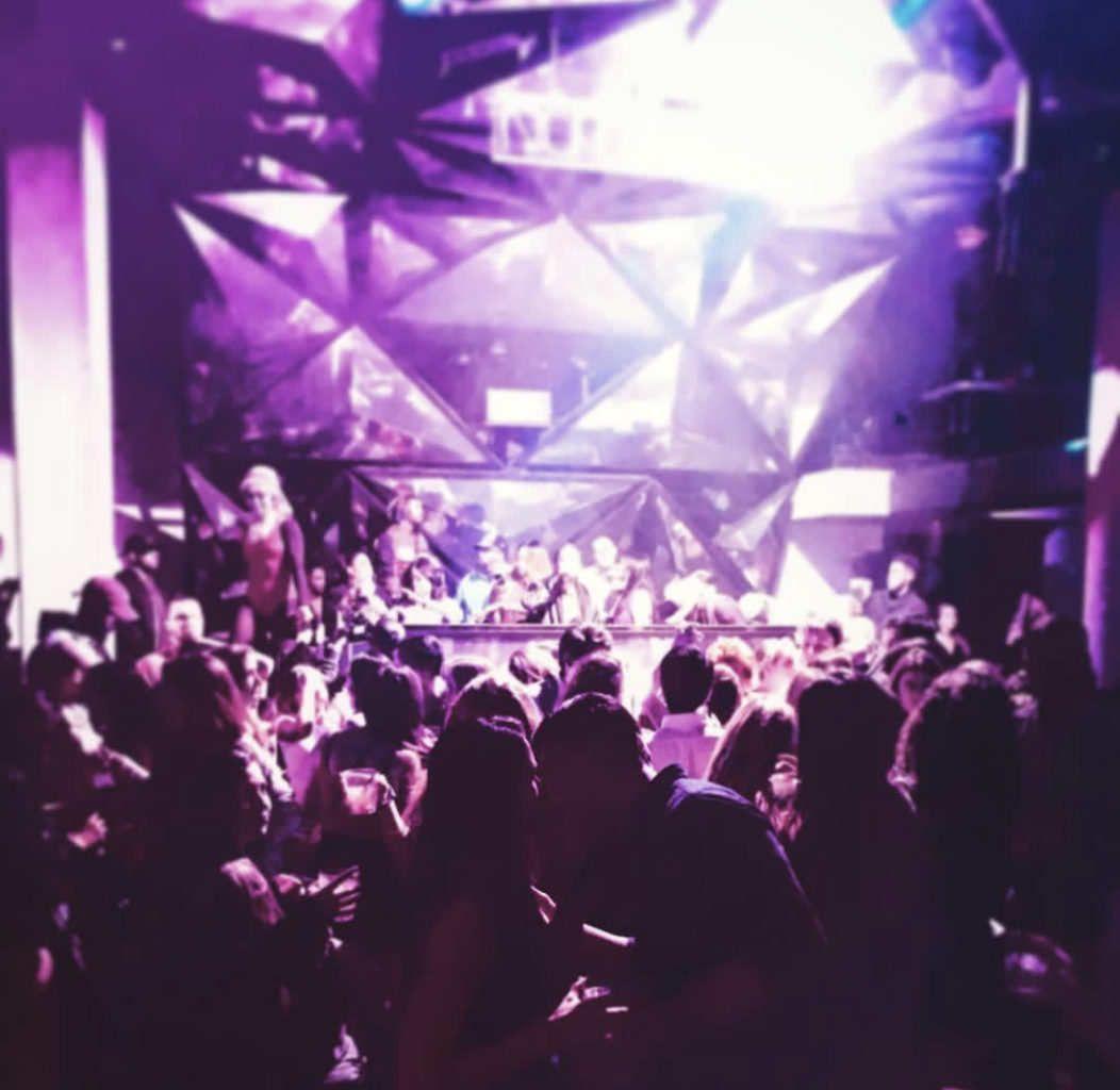 【男性意見】アメリカで日本人がマッチングアプリを使い女の子と出会う確率とその効果　おすすめする、しない？？