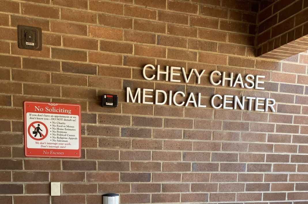 How to find a good dermatologist in the US? Can we see a doctor without medical insurance? How to find a good dermatologist in the US? Can we see a doctor without medical insurance?